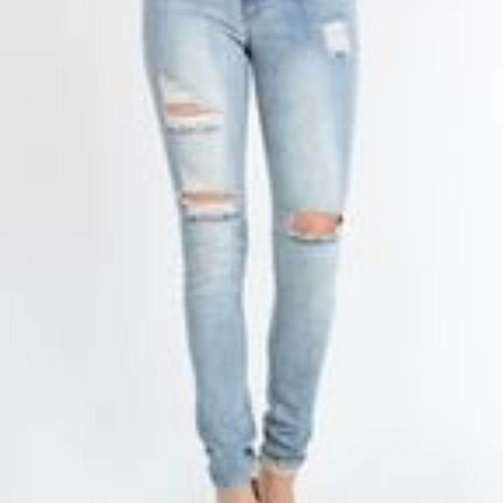 DESTROYED DENIM JEANS